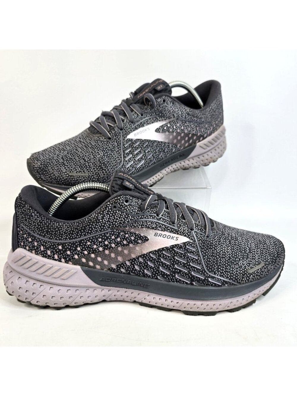 Brooks Adrenaline GTS 21 Gray Purple Sneakers Shoes  Women's Size 10.5